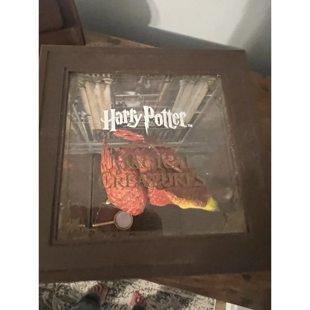 HARRY POTTER MAGICAL CREATURES ''‎ FAWKES THE PHOENIX '' IN CASE DISPLAY ONLY